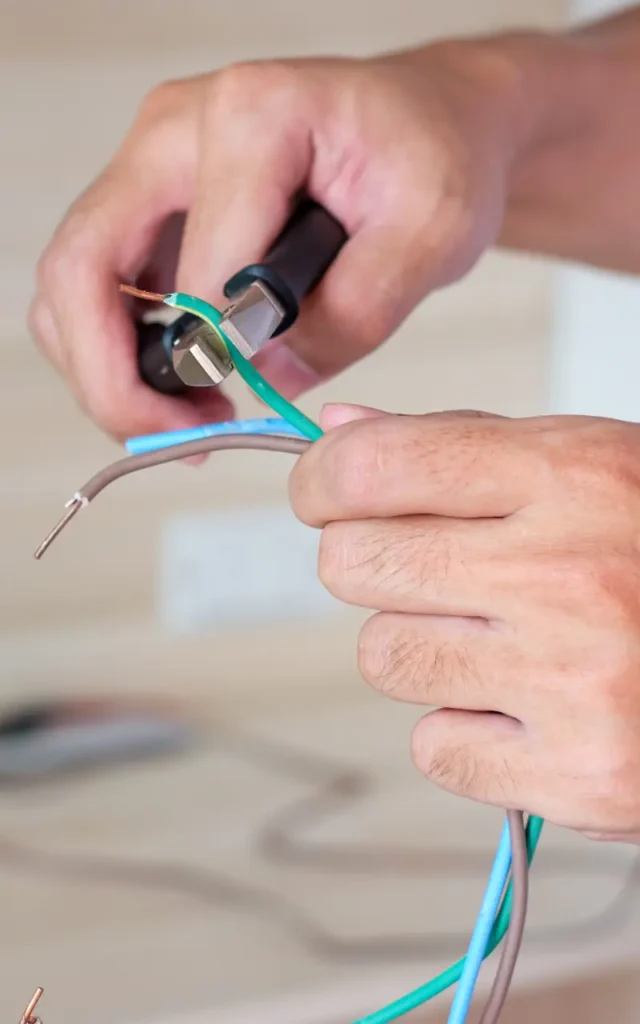 Instalación de Redes Eléctricas en Medellín una imagen que representa el tema de instalacion de redes electricas y se relaciona directamente con Instalación de Redes Eléctricas